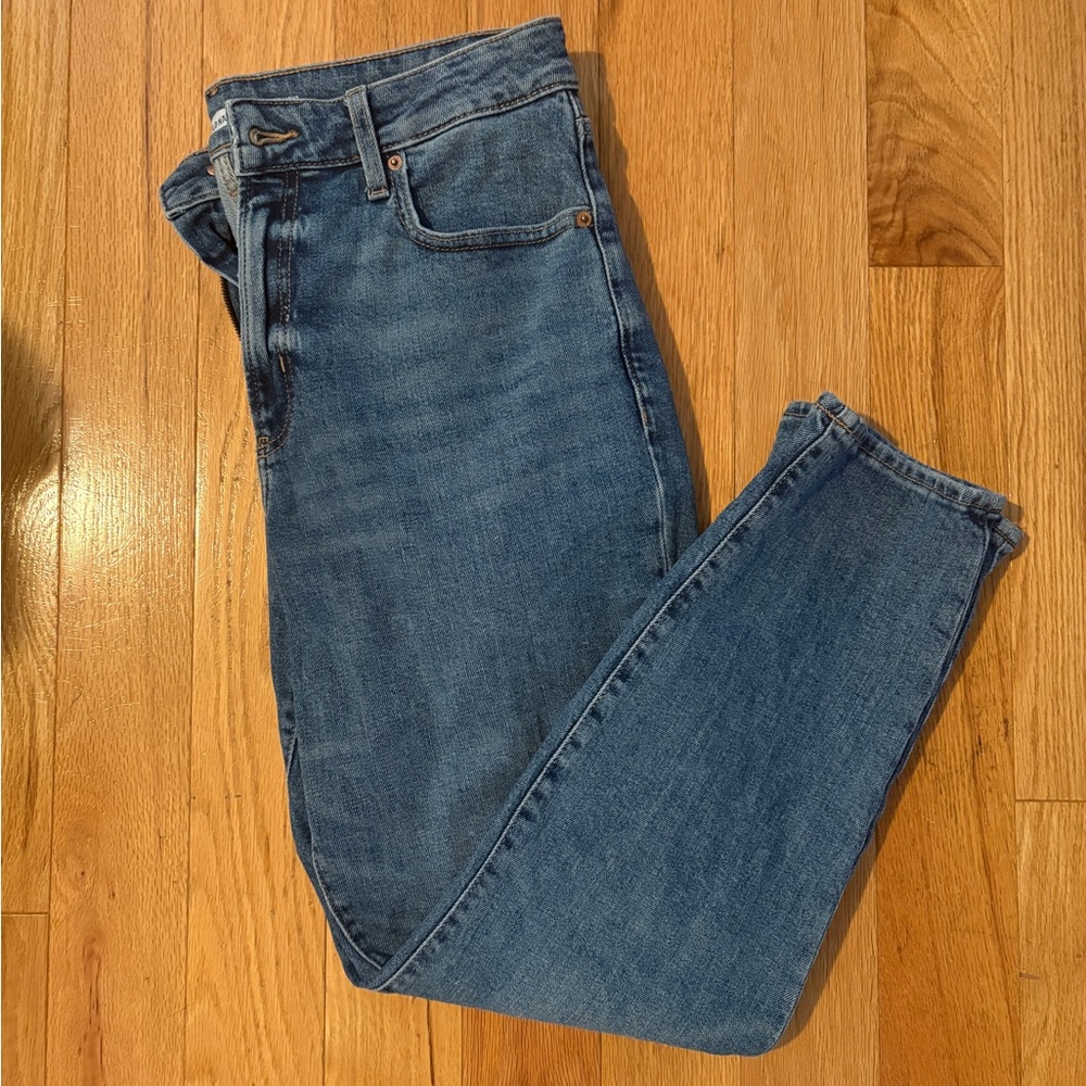 Old Navy woman’s OG straight hi rise jeans size 12.